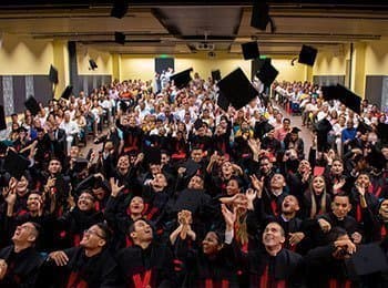 Convocatoria a Ceremonia de Grados en Montería – Pregrado y Posgrado | Agosto 2026
